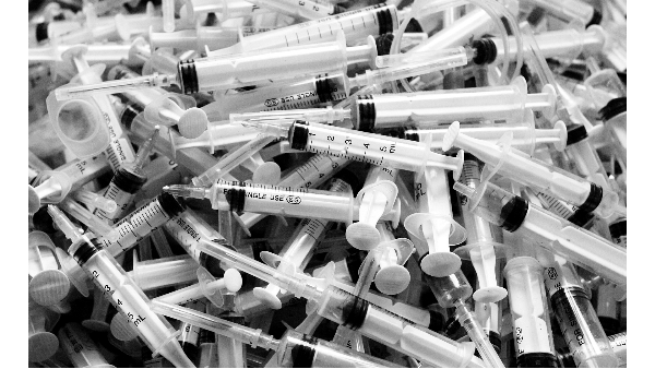 新冠疫苗，全民接種。疫苗，你打了嗎？