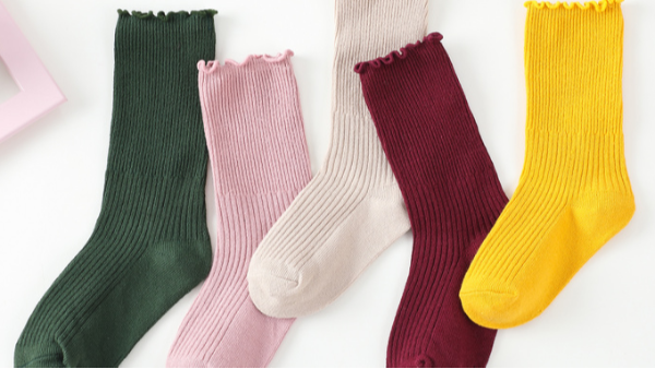 央視曝光部分襪子致癌染料超標，那我們隨處可見的垃圾呢？