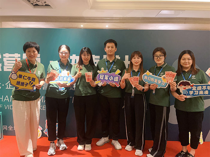 團(tuán)隊(duì)一心展笑顏，宏利圣得譜新篇